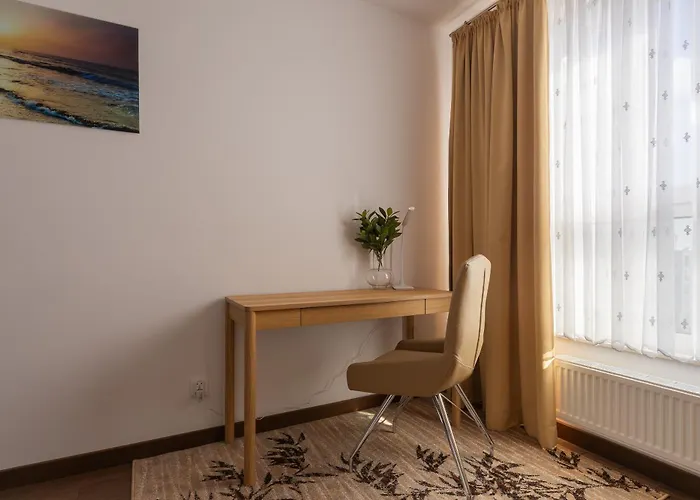 Glow - Letnicka, Plaza & Parking 아파트