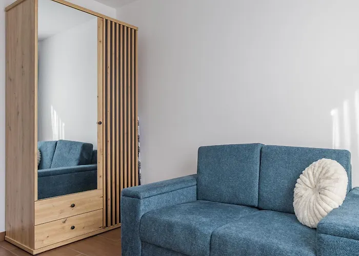 Glow - Letnicka, Plaza & Parking 그단스크