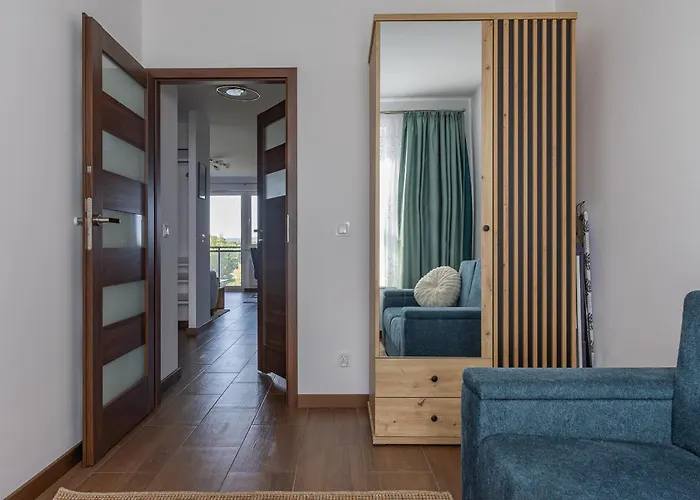 Glow - Letnicka, Plaza & Parking